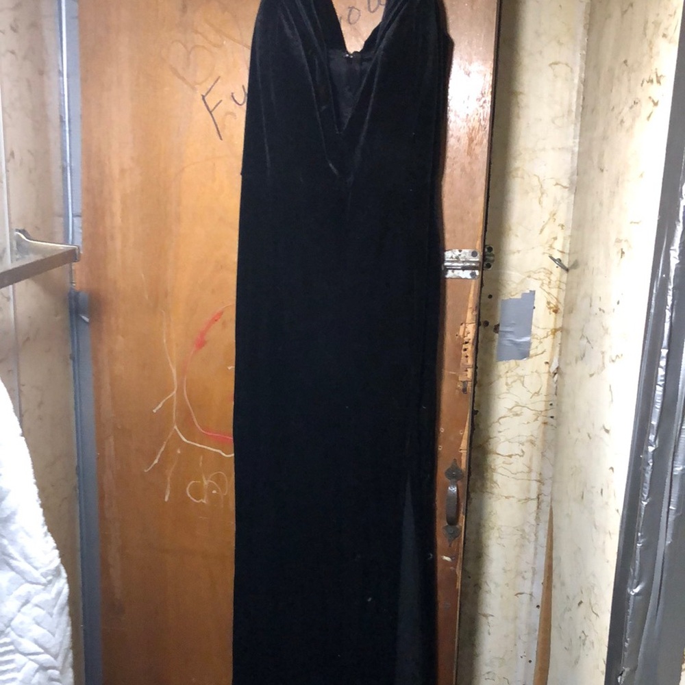 Elegant Black Velvet Dress